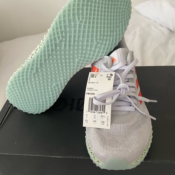 Never been work Adidias 4D kid size - Picture 5 of 8